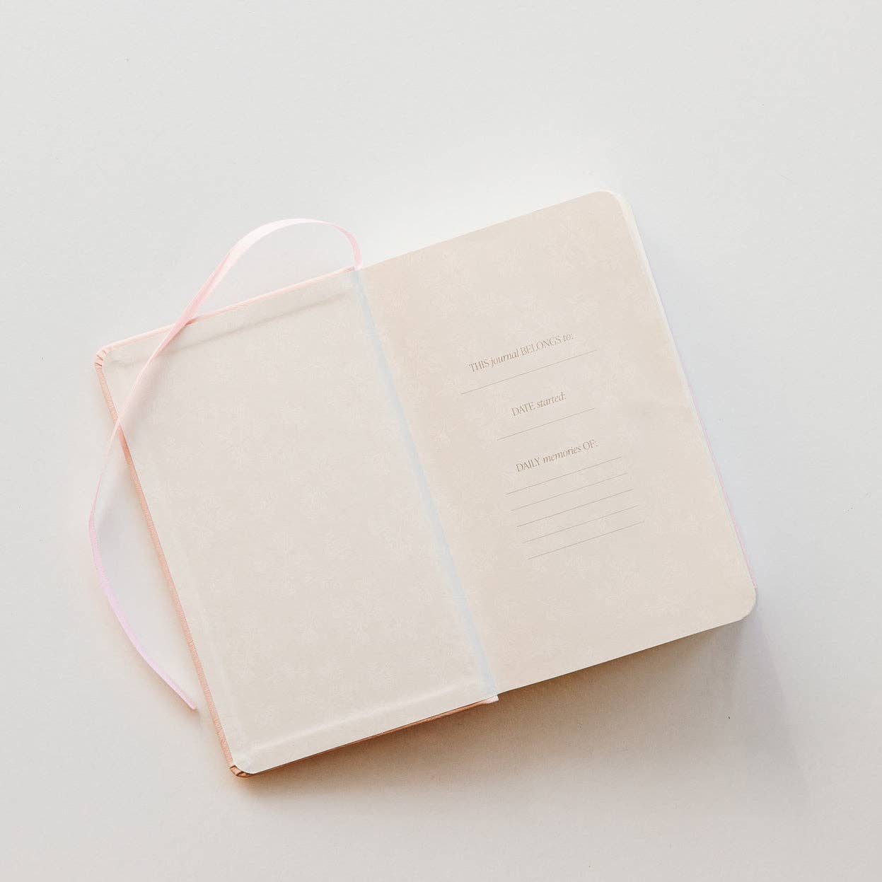 Mom&#39;s One Line A Day Leather Journal - Mother&#39;s Day Gifts
