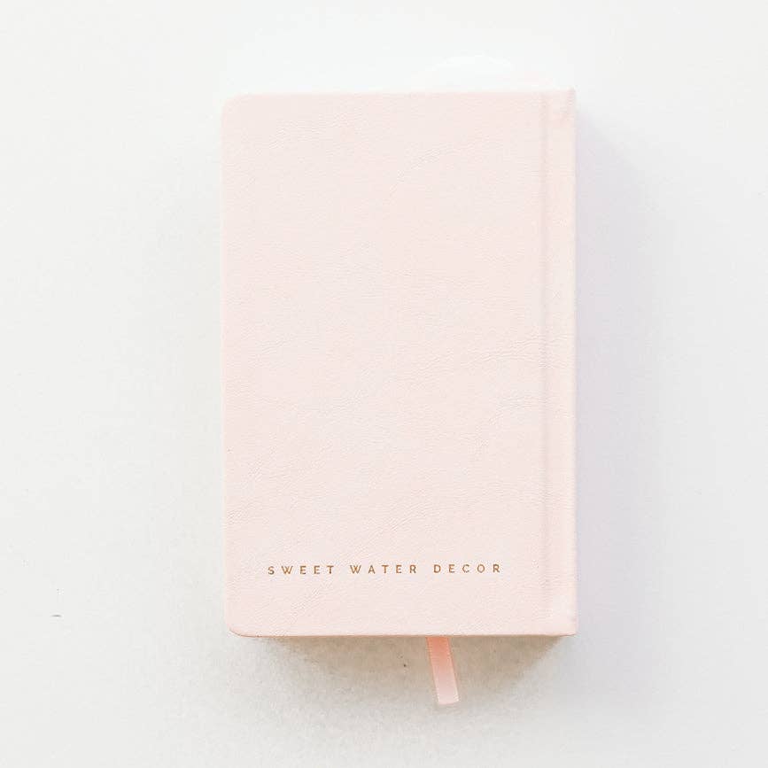 Mom&#39;s One Line A Day Leather Journal - Mother&#39;s Day Gifts